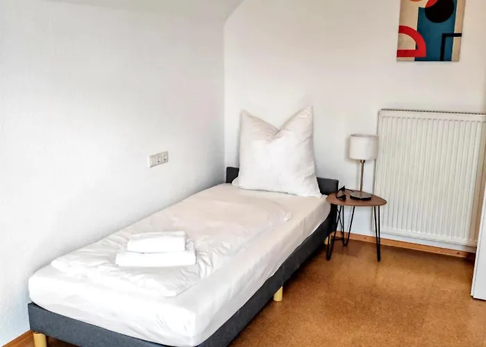 Grosses Gruppenhaus Nahe Legoland 6 Schlafzimmer Parkplatz & Wlan 別荘 Bibertal