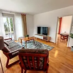 Grosses Gruppenhaus Nahe Legoland 6 Schlafzimmer Parkplatz & Wlan Bibertal